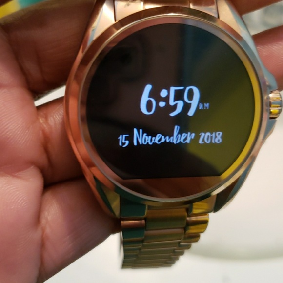 Mk Bradshaw smartwatch - Picture 2 of 6